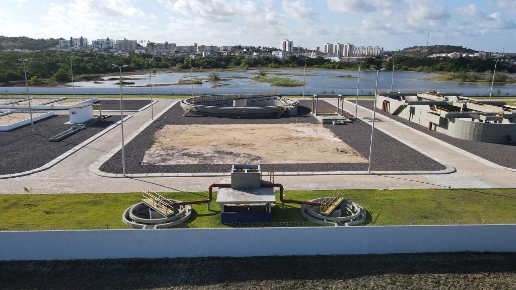 Execução da obra do subsistema Jabotiana de estação de tratamento de esgoto